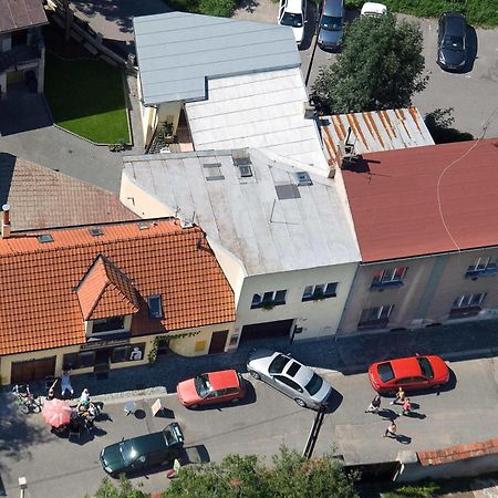Penzion U Vinoteky Nymburk Exterior foto