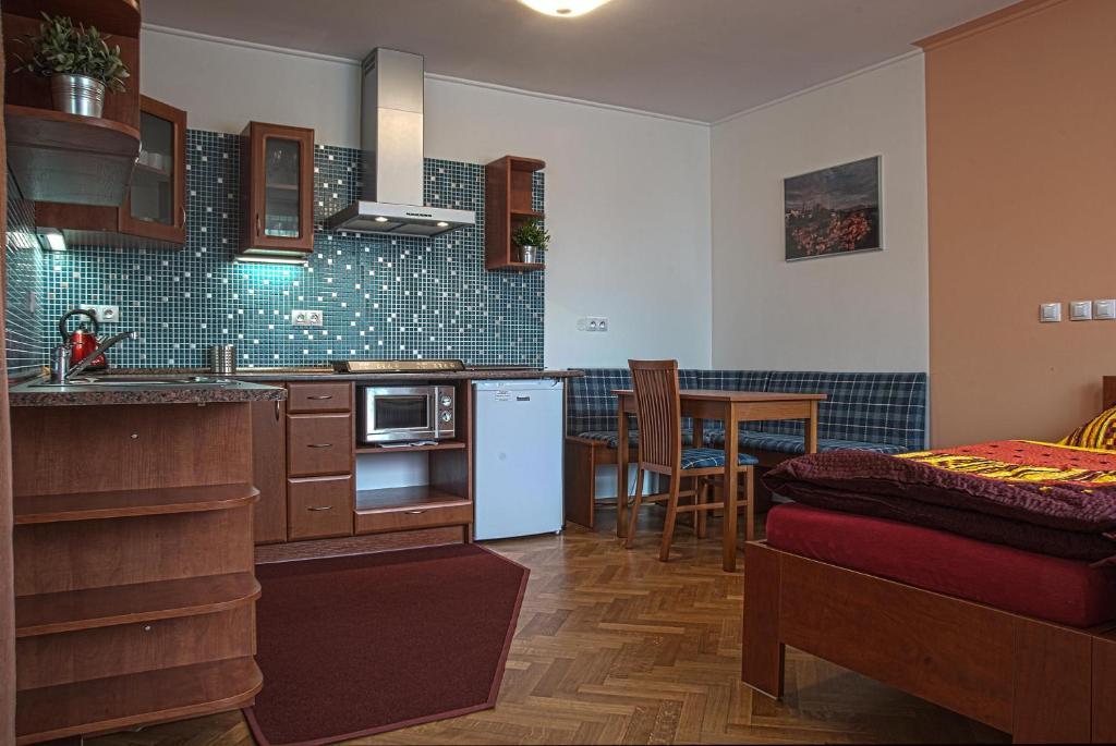 Penzion U Vinoteky Nymburk Zimmer foto
